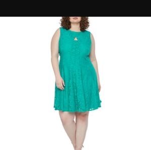 Danny & Nicole-Plus Sleeveless Floral Lace Fit & F